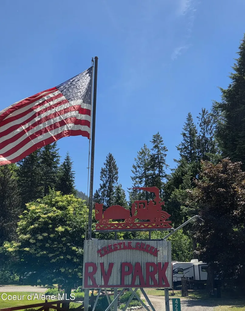 42303 Highway 200 Hope ID 83836