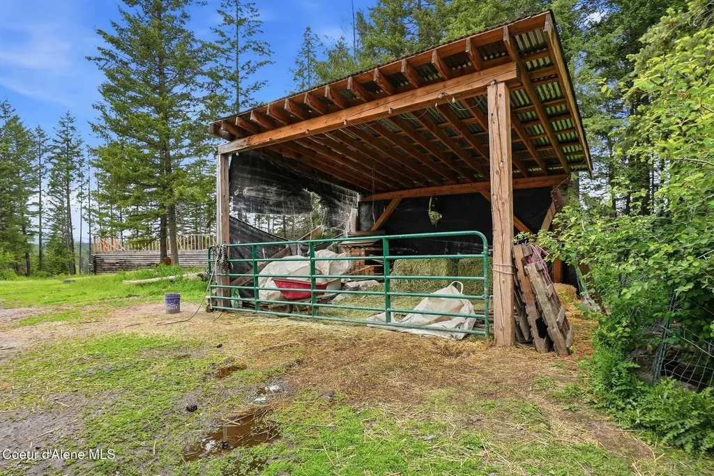 890 Pokey Creek Road St. Maries ID 83861