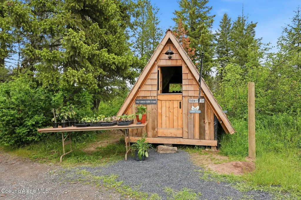890 Pokey Creek Road St. Maries ID 83861