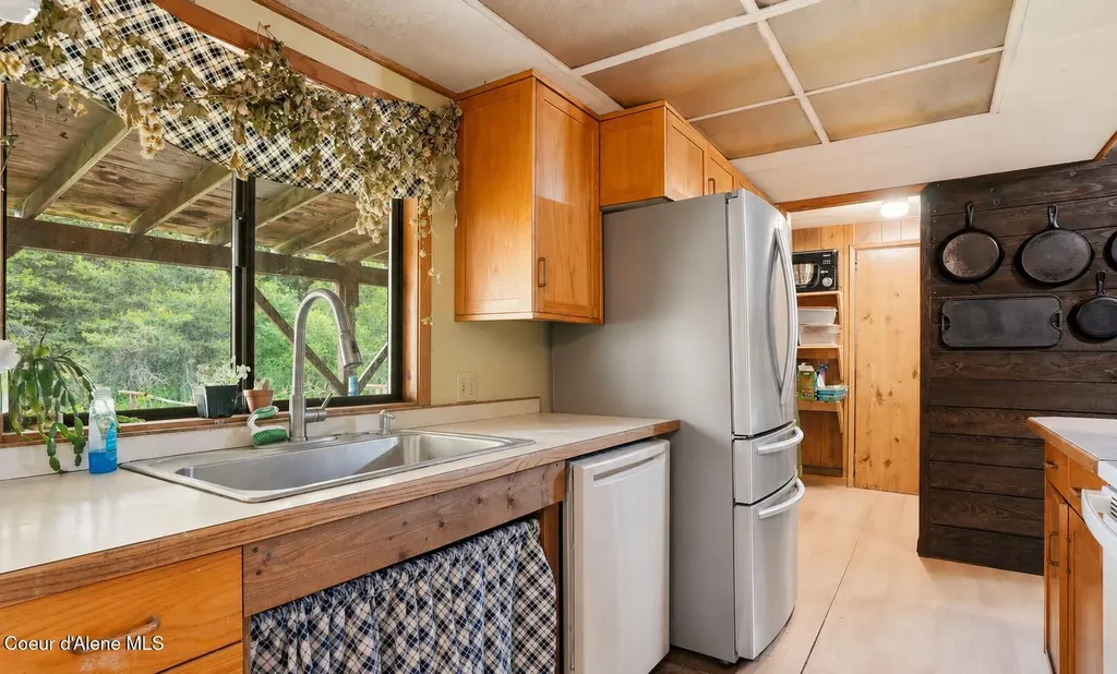 890 Pokey Creek Road St. Maries ID 83861