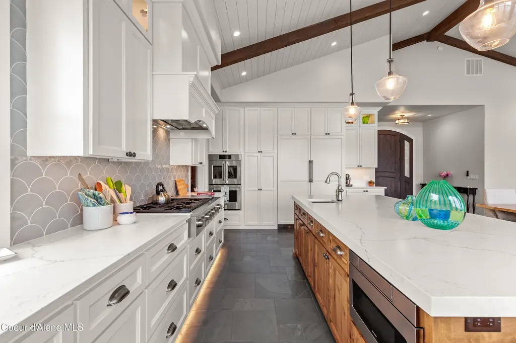 8491 N Mckinley Lane Hayden Lake ID 83835
