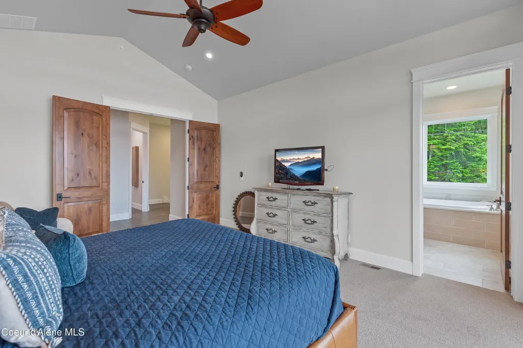 8491 N Mckinley Lane Hayden Lake ID 83835