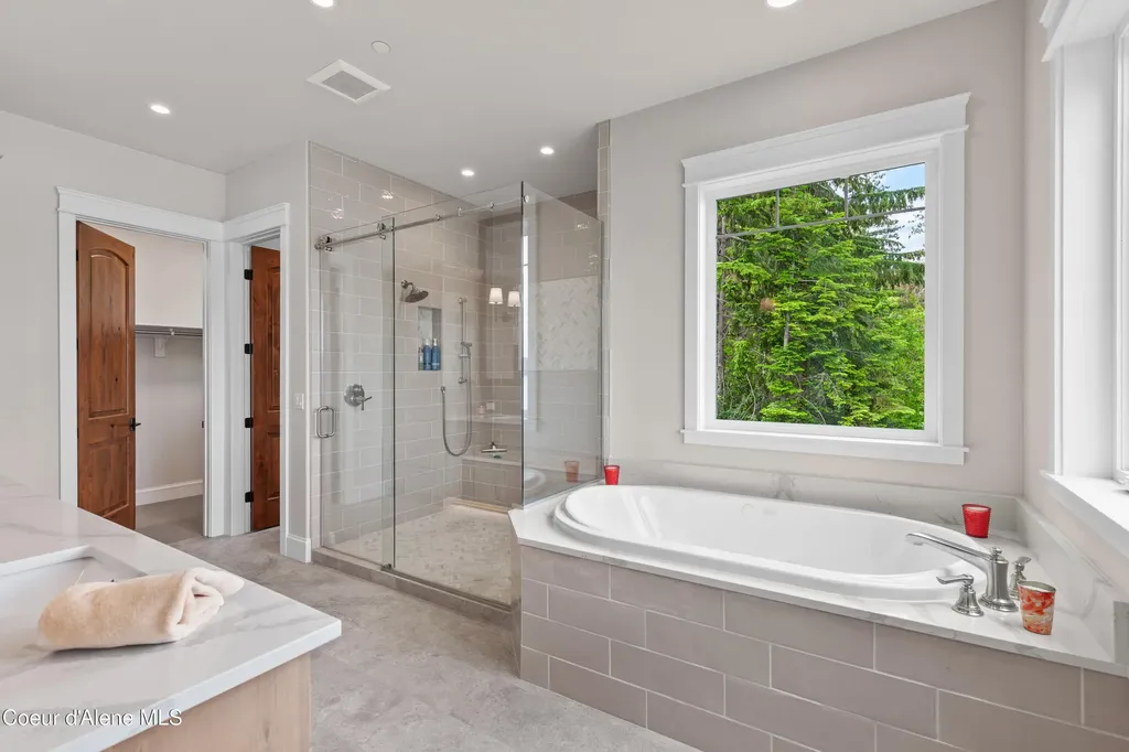 8491 N Mckinley Lane Hayden Lake ID 83835