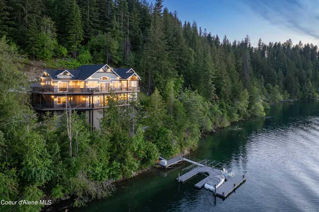8491 N Mckinley Lane Hayden Lake ID 83835