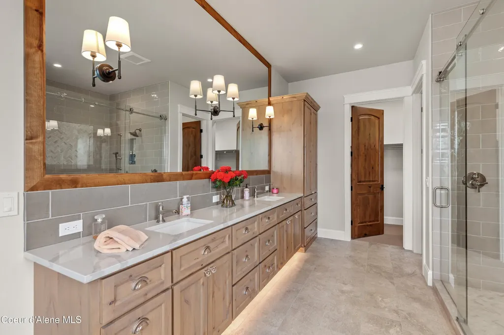 8491 N Mckinley Lane Hayden Lake ID 83835