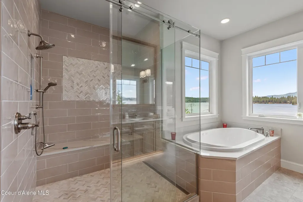 8491 N Mckinley Lane Hayden Lake ID 83835