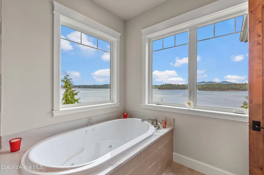8491 N Mckinley Lane Hayden Lake ID 83835