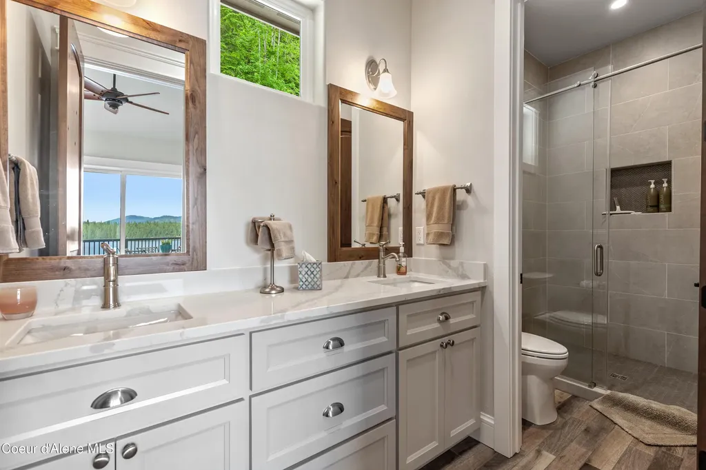 8491 N Mckinley Lane Hayden Lake ID 83835