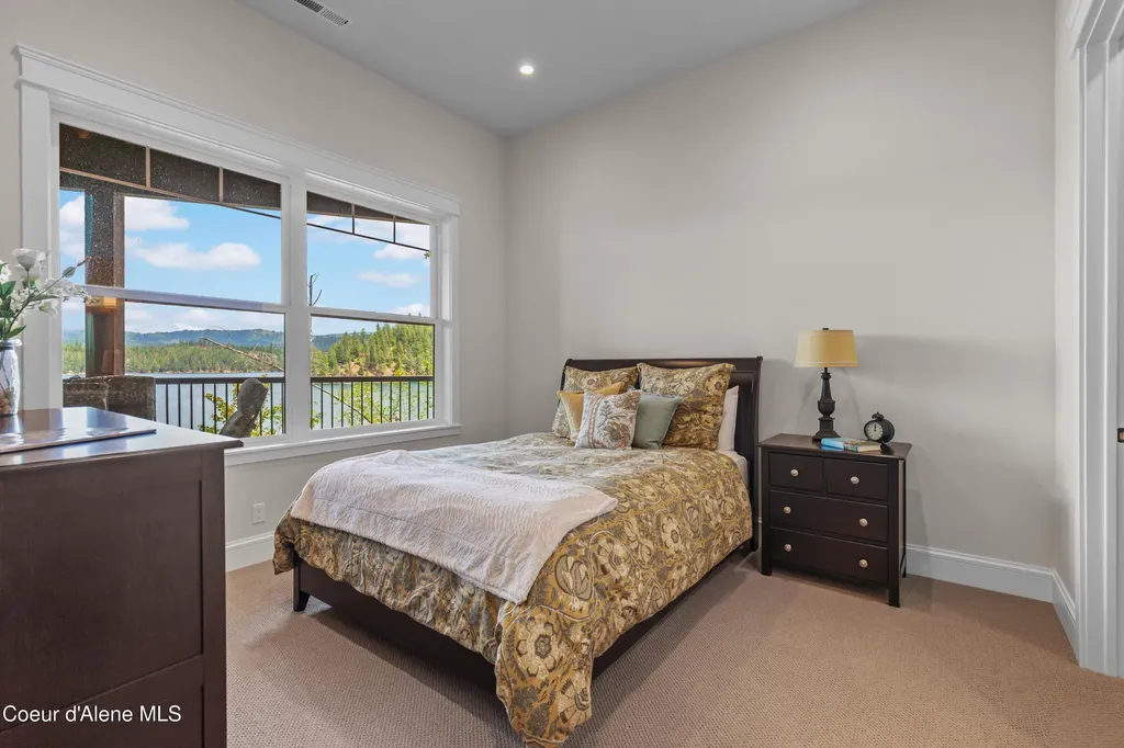 8491 N Mckinley Lane Hayden Lake ID 83835