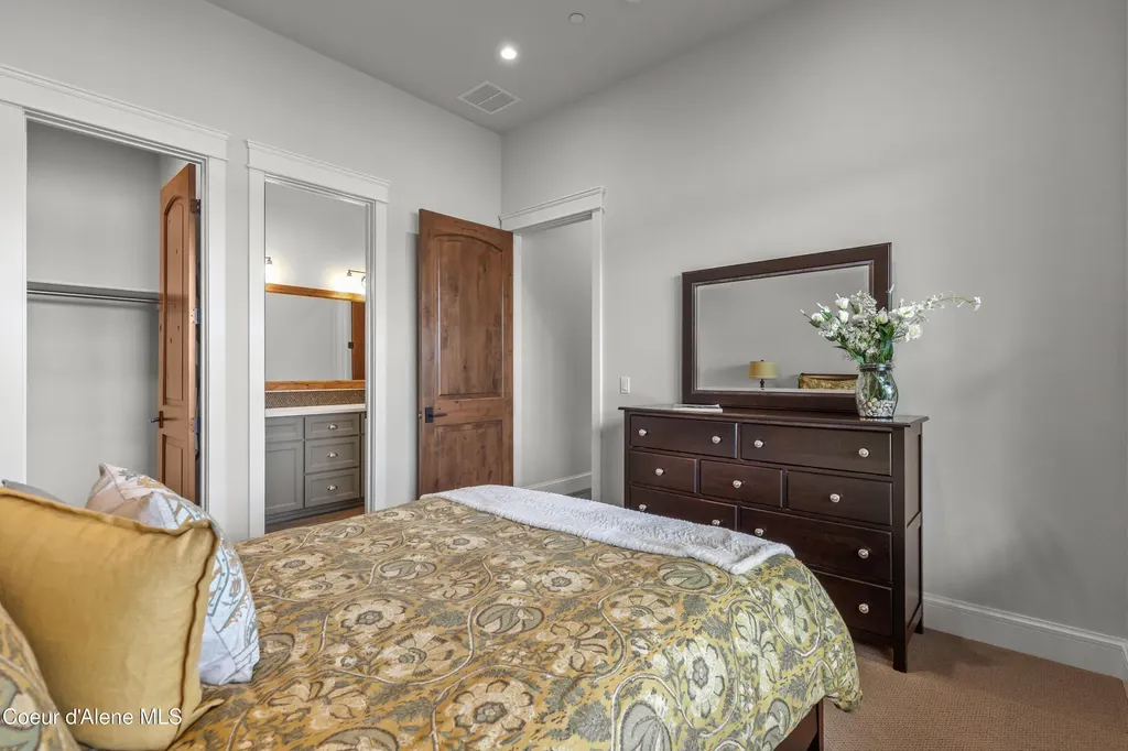 8491 N Mckinley Lane Hayden Lake ID 83835