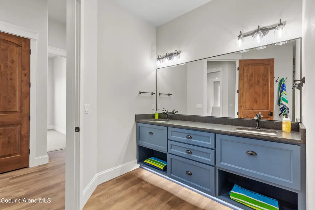 8491 N Mckinley Lane Hayden Lake ID 83835