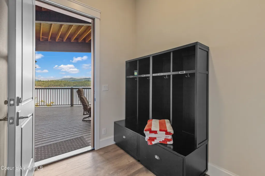 8491 N Mckinley Lane Hayden Lake ID 83835