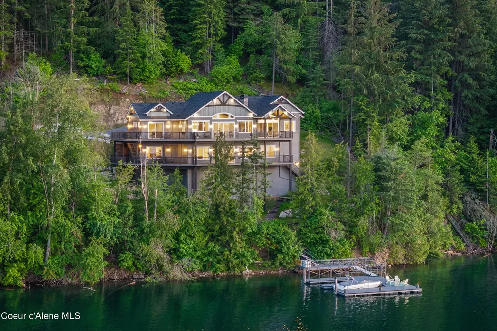 8491 N Mckinley Lane Hayden Lake ID 83835