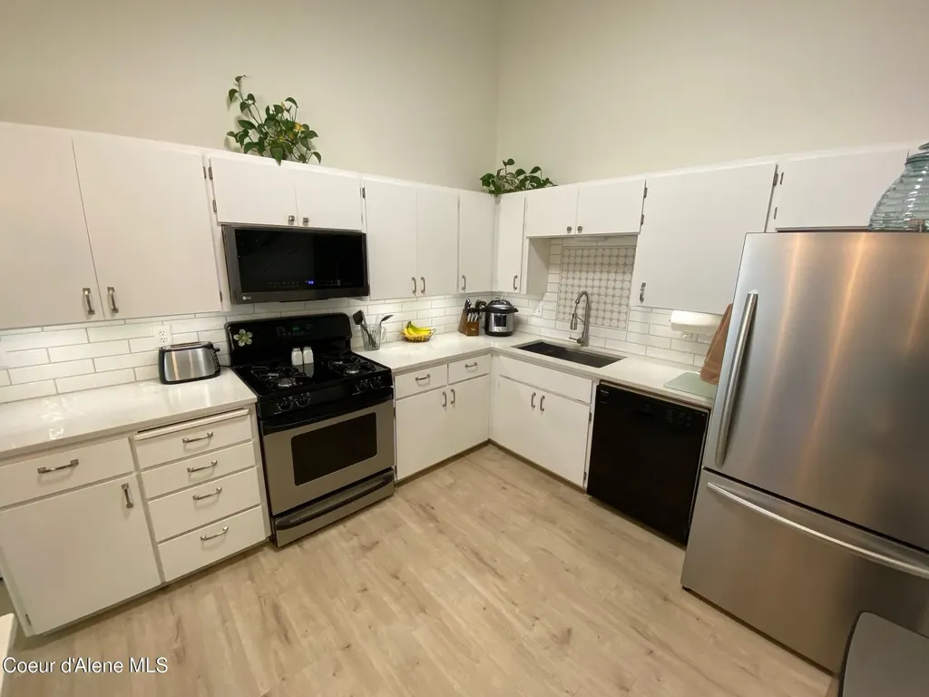 2207 W Medoc Court Hayden ID 83835