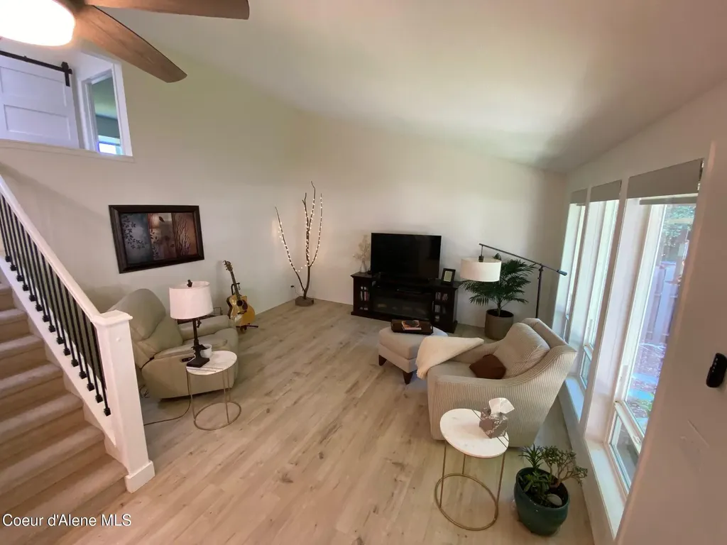 2207 W Medoc Court Hayden ID 83835