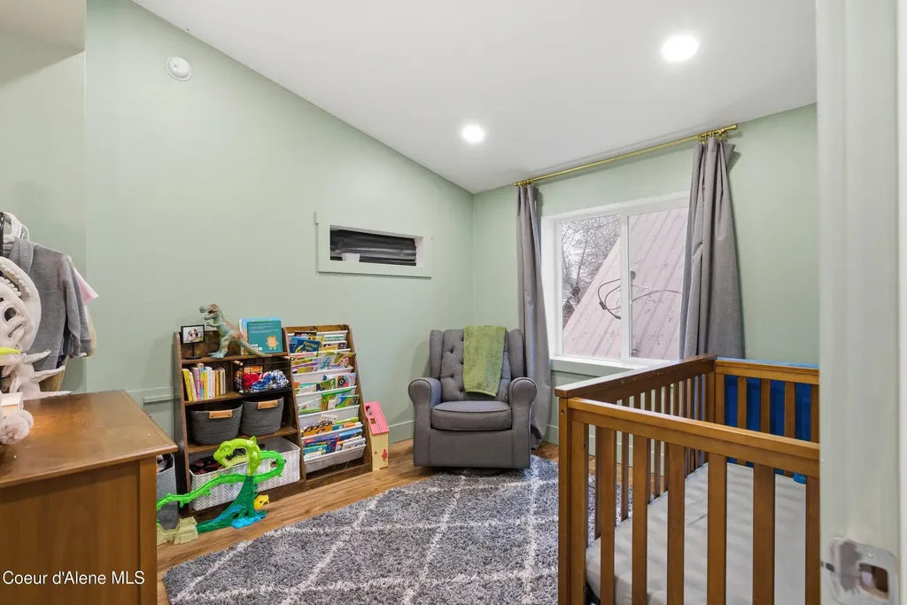 417 Pine Street Sandpoint ID 83864