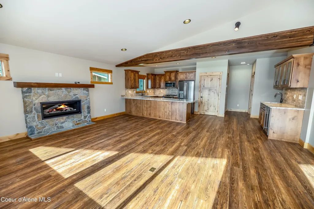 21 Fremont Lane Nordman ID 83848