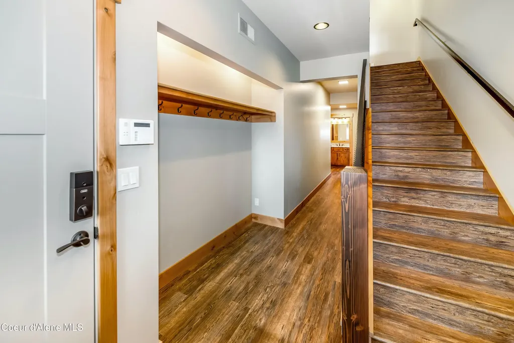 21 Fremont Lane Nordman ID 83848