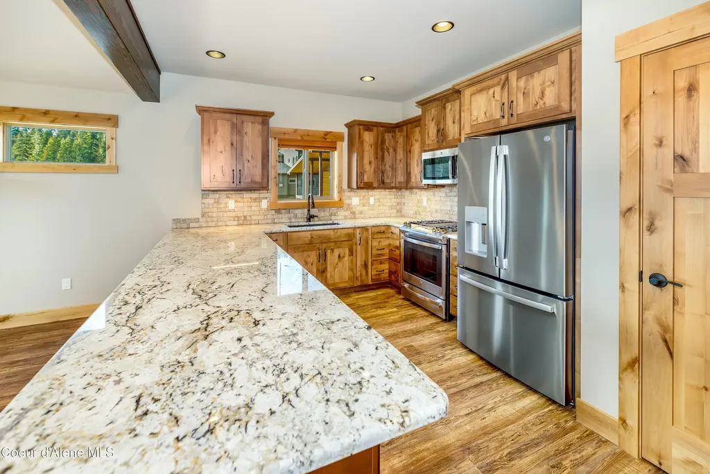 21 Fremont Lane Nordman ID 83848