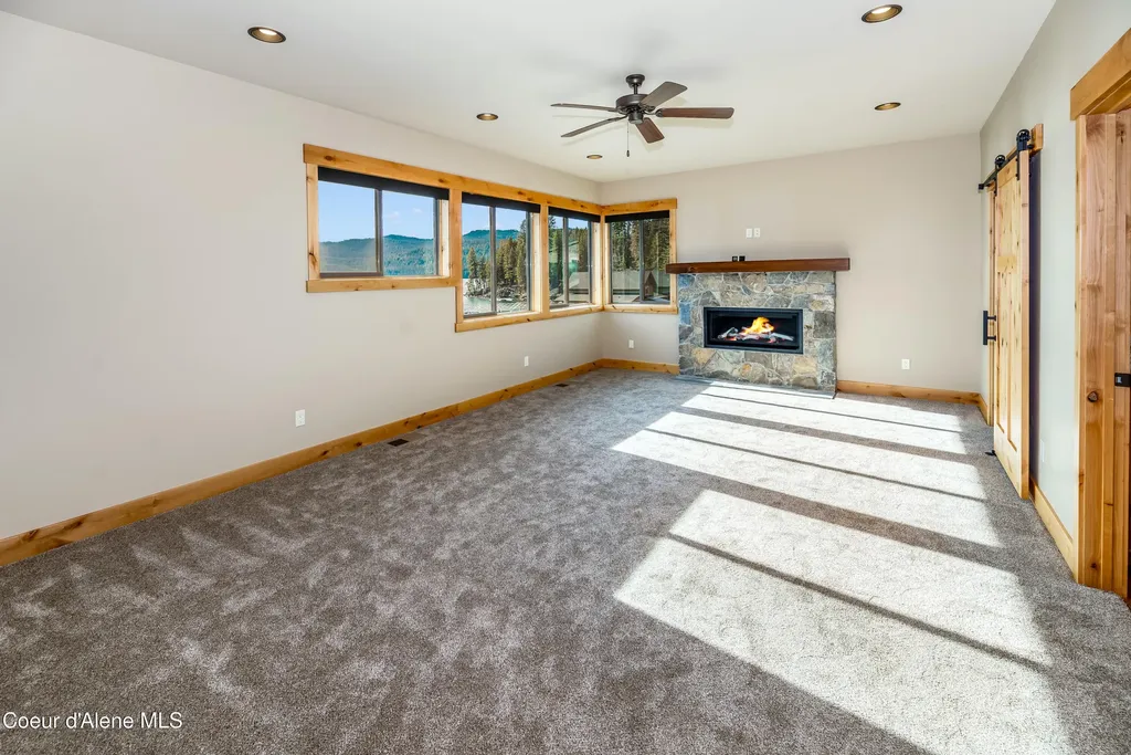 21 Fremont Lane Nordman ID 83848