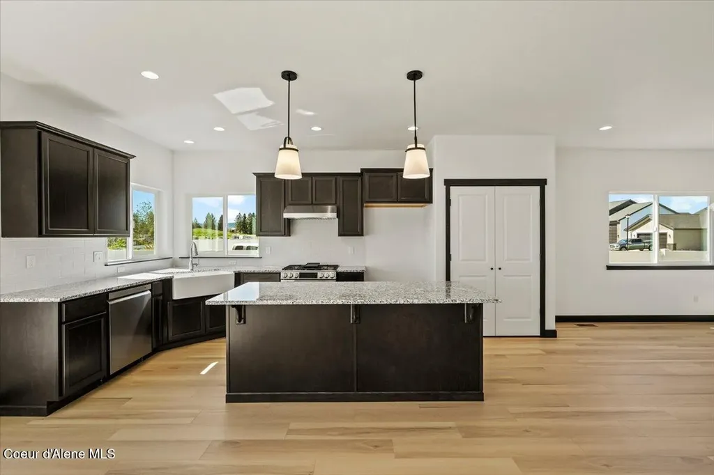 2824 N Neptune Street Post Falls ID 83854