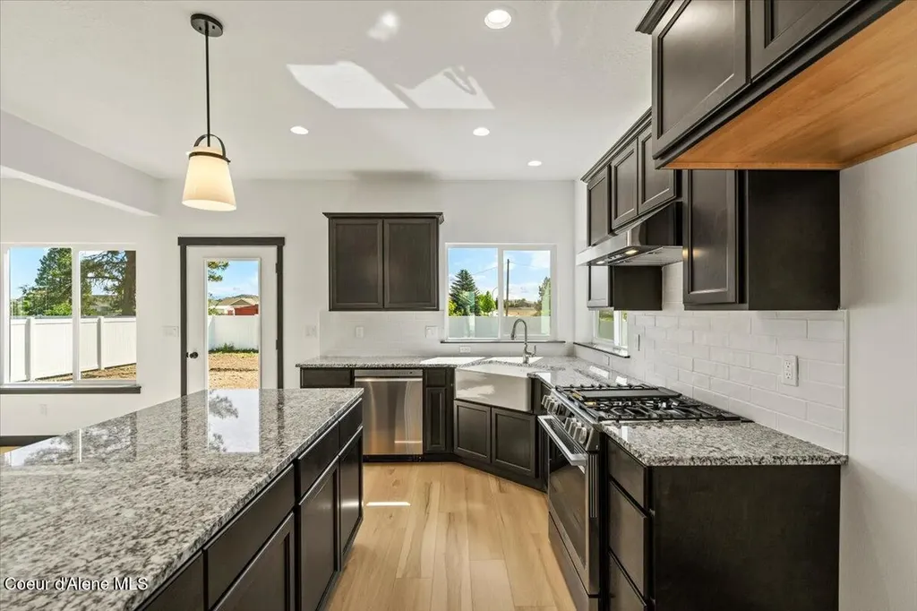 2824 N Neptune Street Post Falls ID 83854