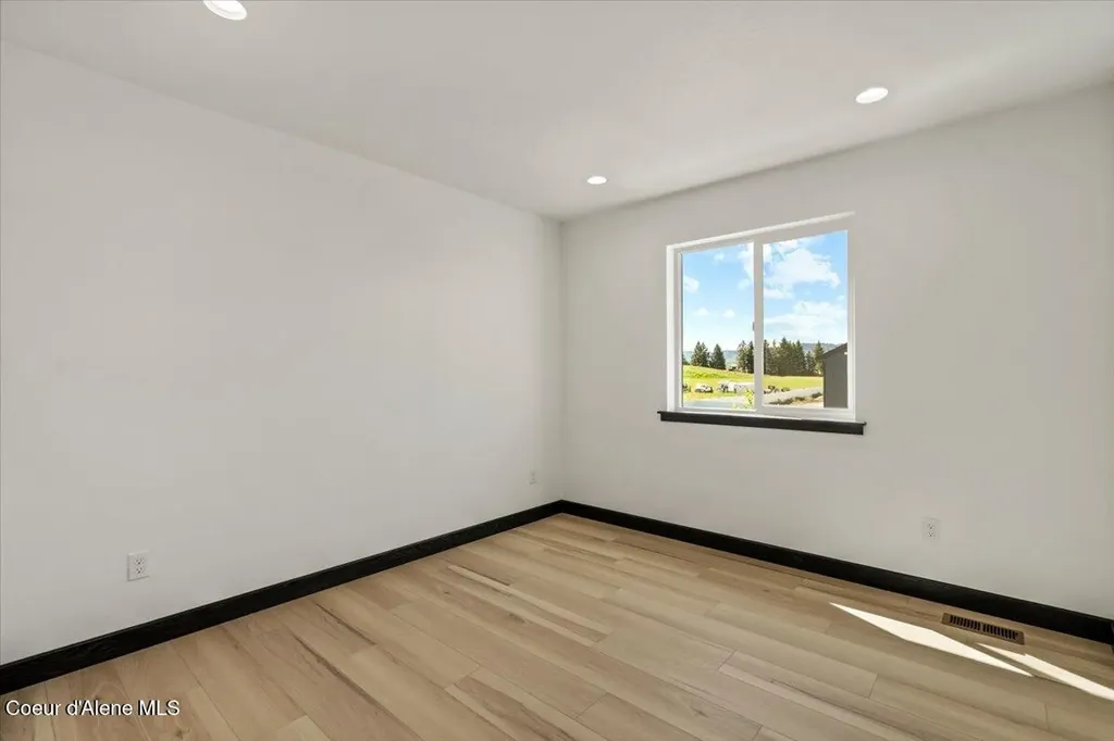 2824 N Neptune Street Post Falls ID 83854