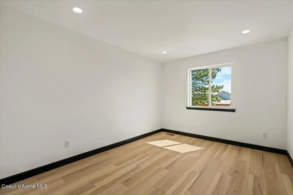 2824 N Neptune Street Post Falls ID 83854