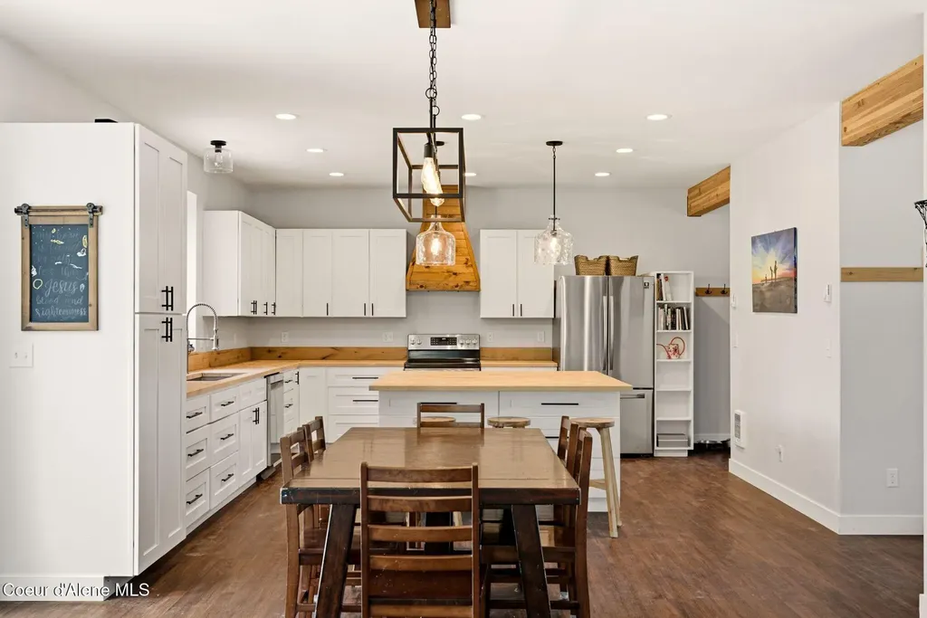 170 Michael Lane Sandpoint ID 83864