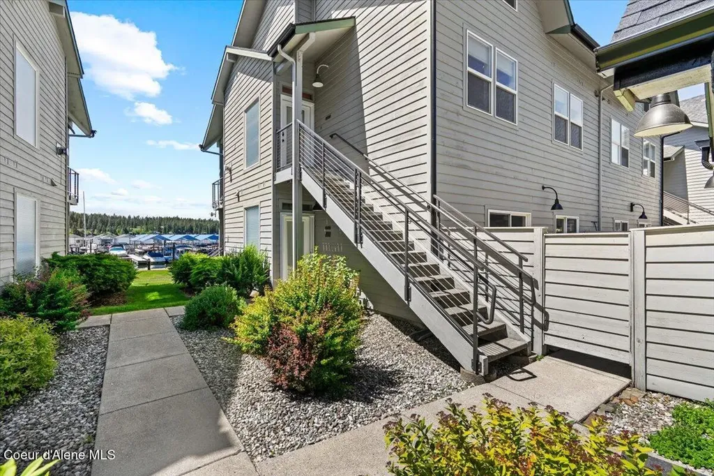 46700 Highway 200 Hope ID 83836