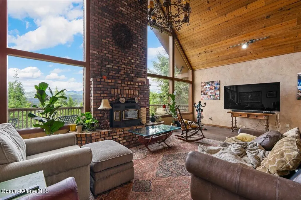 302 Prospect Boulevard Oldtown ID 83822