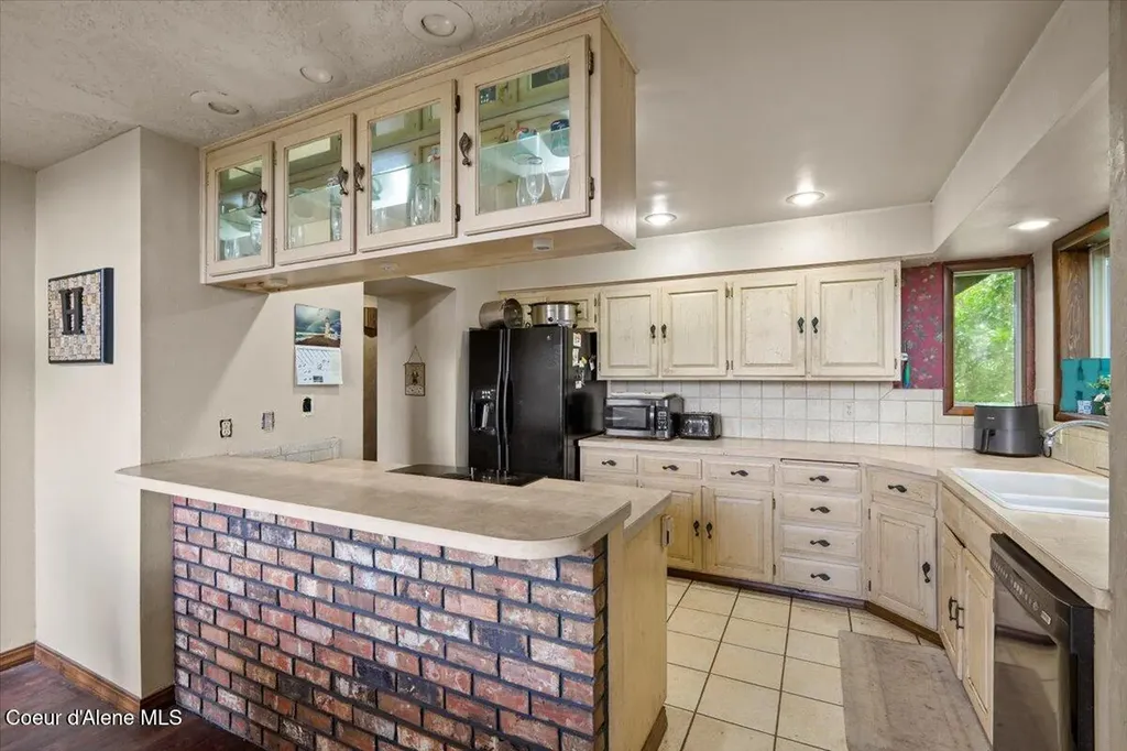 302 Prospect Boulevard Oldtown ID 83822