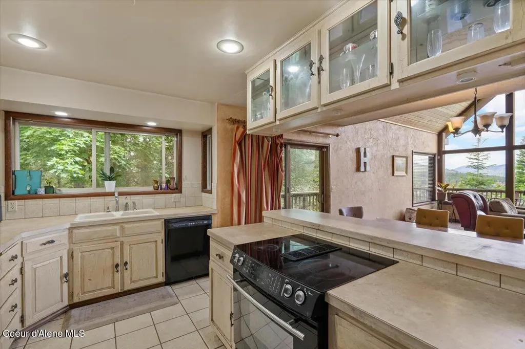 302 Prospect Boulevard Oldtown ID 83822