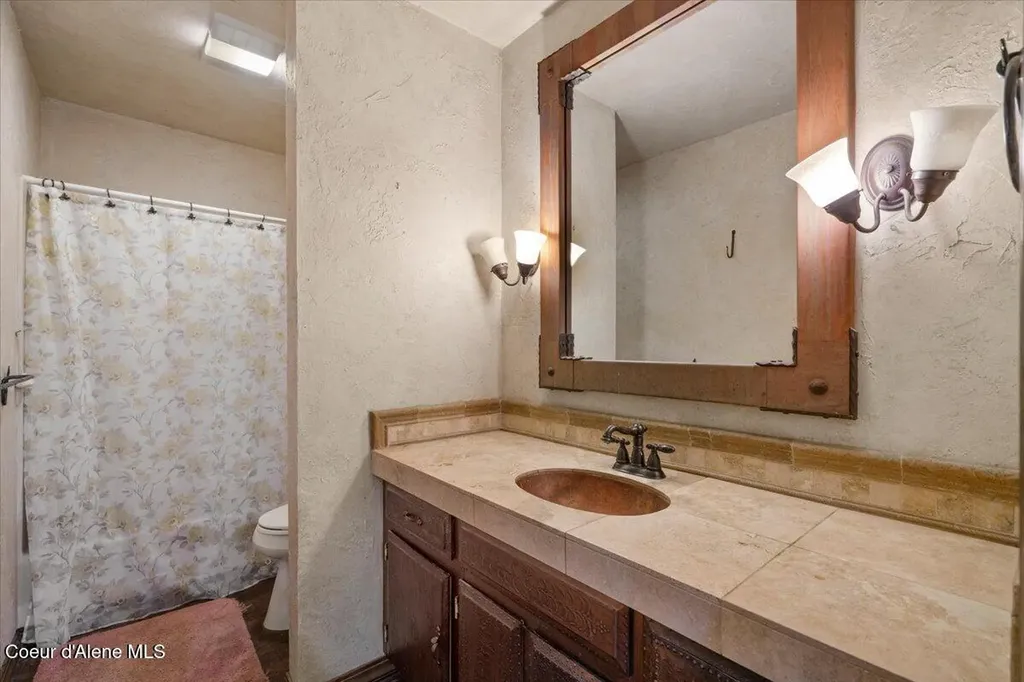 302 Prospect Boulevard Oldtown ID 83822