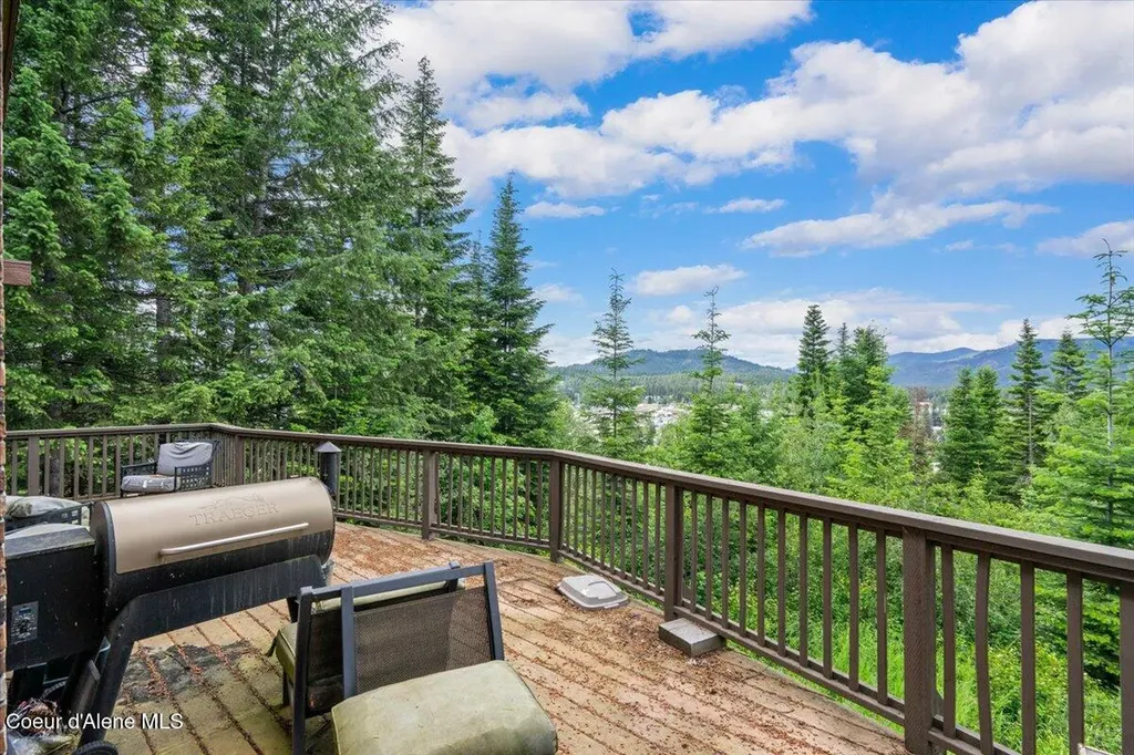 302 Prospect Boulevard Oldtown ID 83822