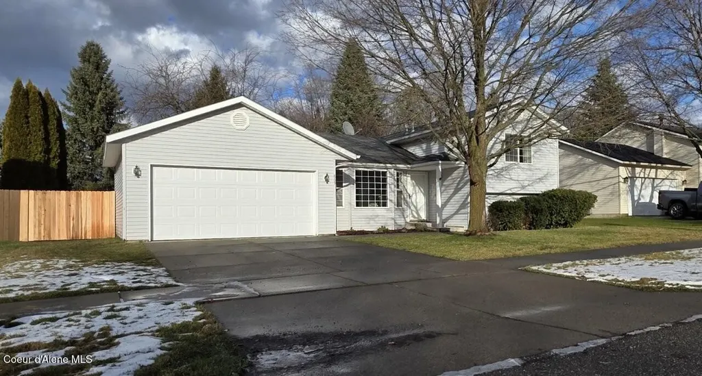 869 W Mustang Avenue Hayden ID 83835