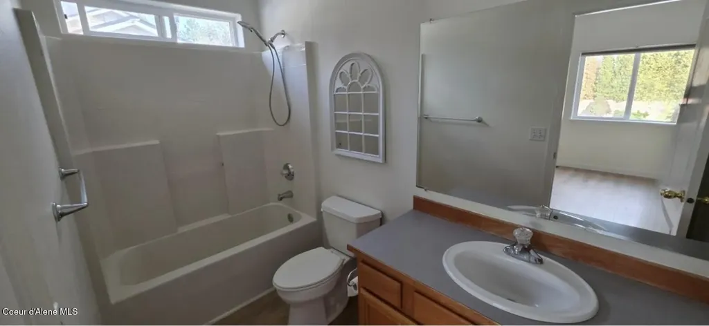 869 W Mustang Avenue Hayden ID 83835