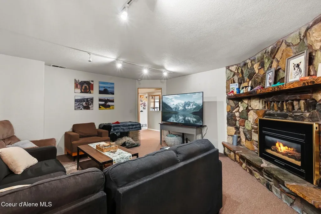 135 Mcghee Road Sandpoint ID 83864