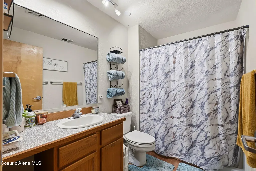 135 Mcghee Road Sandpoint ID 83864