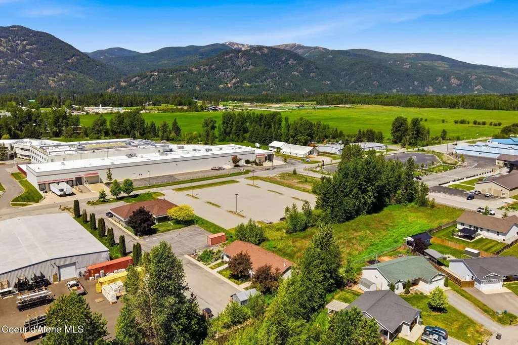 135 Mcghee Road Sandpoint ID 83864