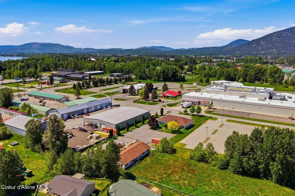 135 Mcghee Road Sandpoint ID 83864