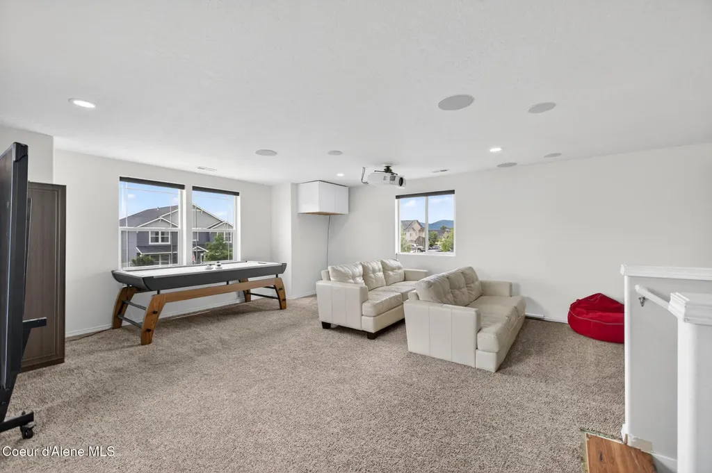 3330 N Oconnor Boulevard Post Falls ID 83854