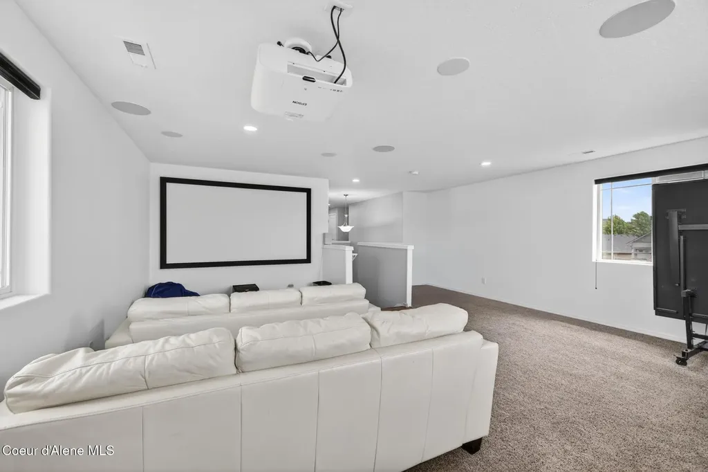 3330 N Oconnor Boulevard Post Falls ID 83854