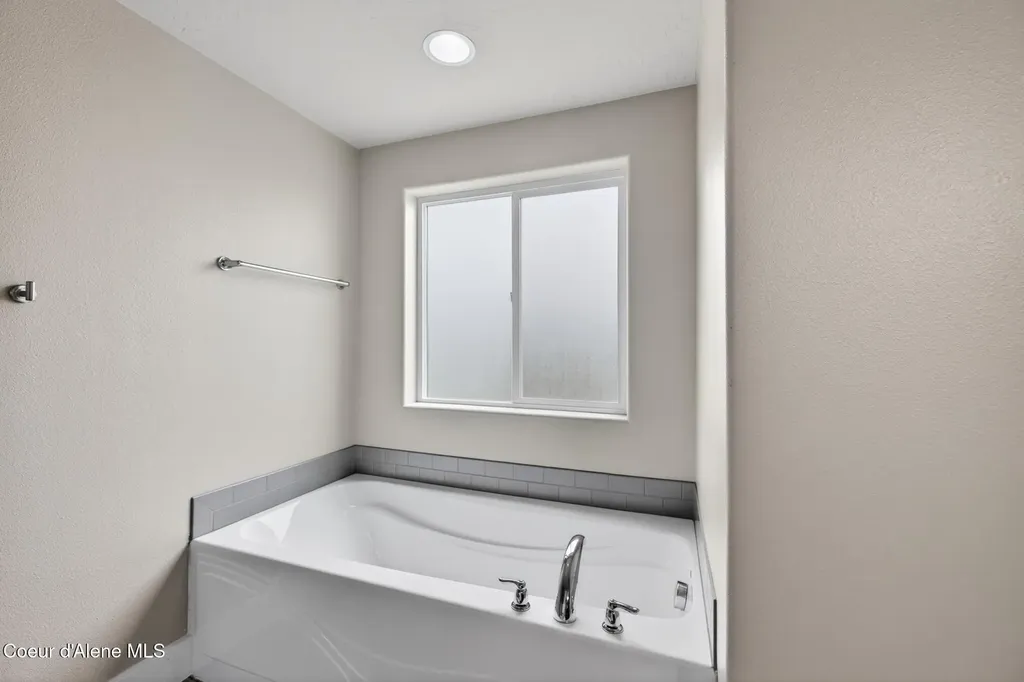 3330 N Oconnor Boulevard Post Falls ID 83854
