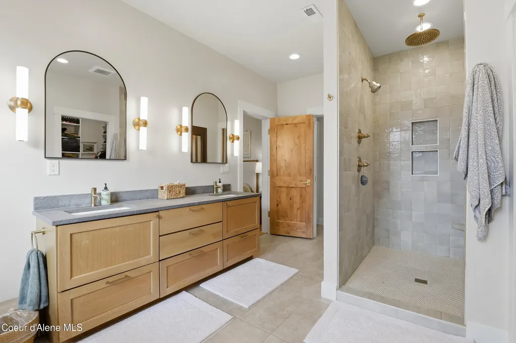 6029 E Deep Shadow Lane Hayden ID 83835