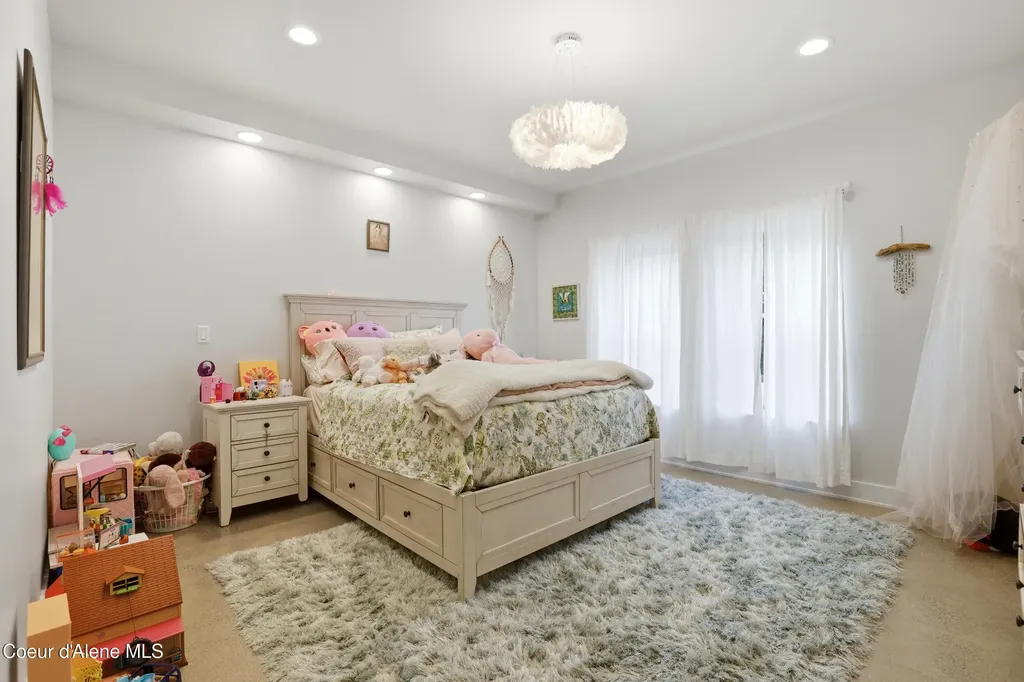 6029 E Deep Shadow Lane Hayden ID 83835
