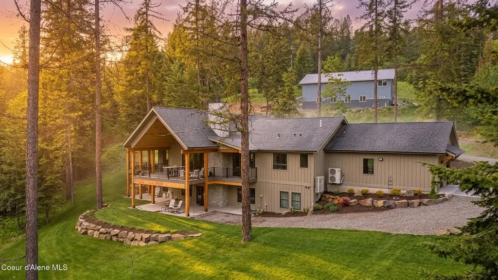6029 E Deep Shadow Lane Hayden ID 83835