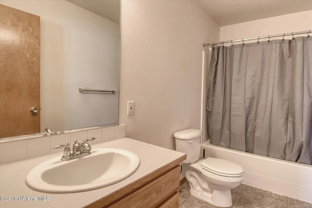 2513 W Timberlake Loop Coeur D'alene ID 83815
