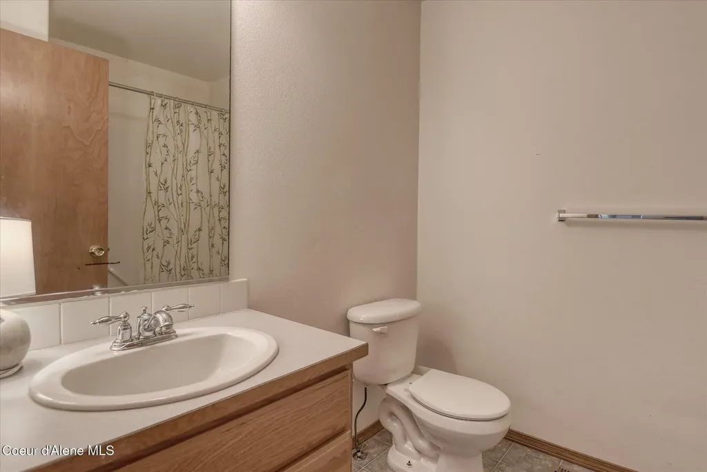 2513 W Timberlake Loop Coeur D'alene ID 83815
