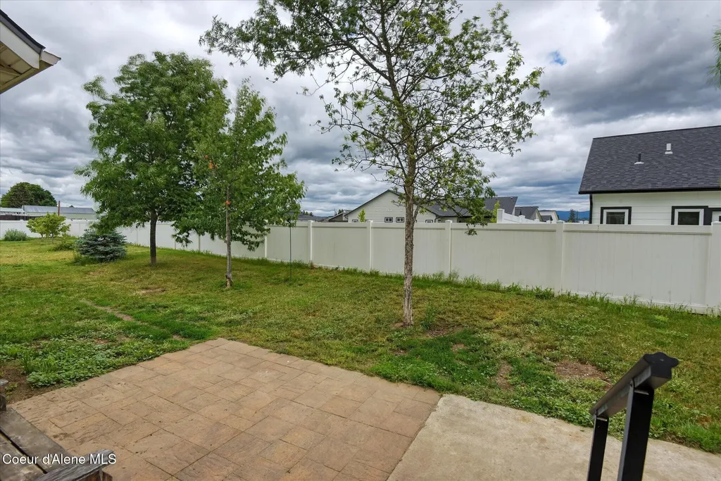 2513 W Timberlake Loop Coeur D'alene ID 83815